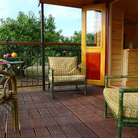 Casa vacanze Les Piégonnaises - Deux Luxueuses Roulottes Et La En Drôme Provençale