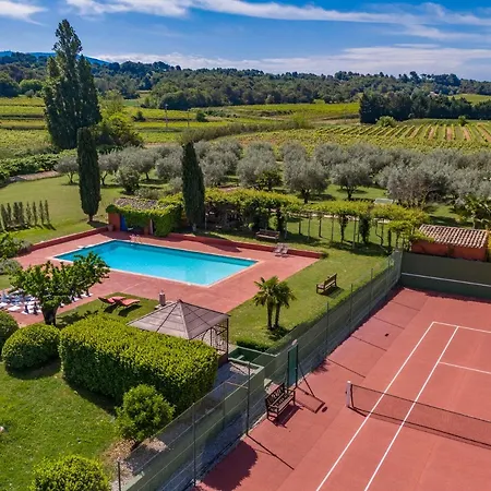 Les Piegonnaises - Deux Luxueuses Roulottes Et La En Drome Provencale Holiday home *