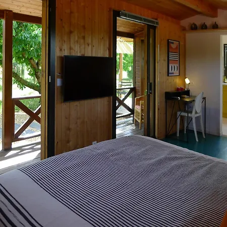 Les Piegonnaises - Deux Luxueuses Roulottes Et La En Drome Provencale * Piegon